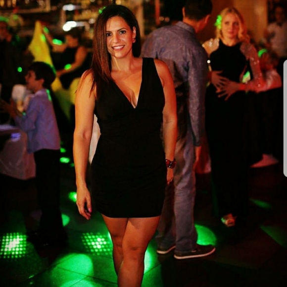 Meet the Posher - Picture 1 of 2